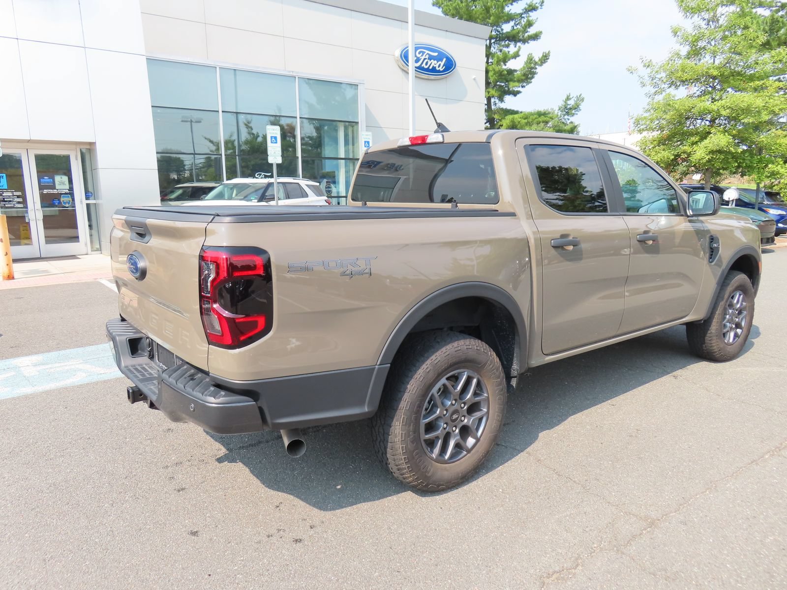 Certified 2025 Ford Ranger XLT w/ Trailer Tow Package AWD/4WD image 5
