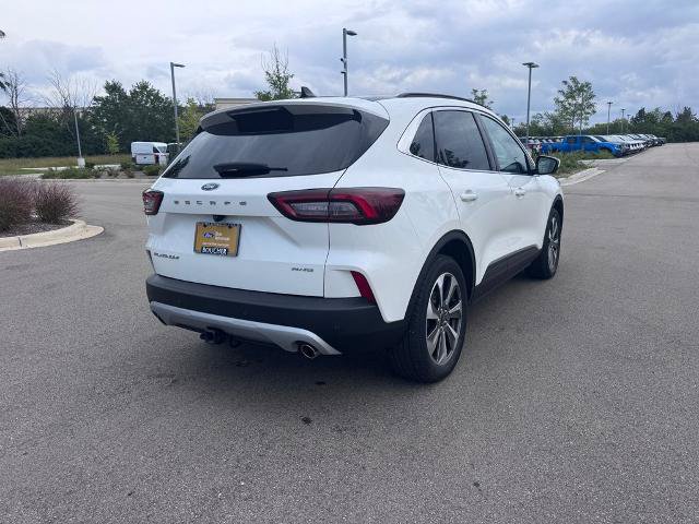 Certified 2024 Ford Escape Platinum w/ Class II Trailer Tow Package AWD/4WD image 3