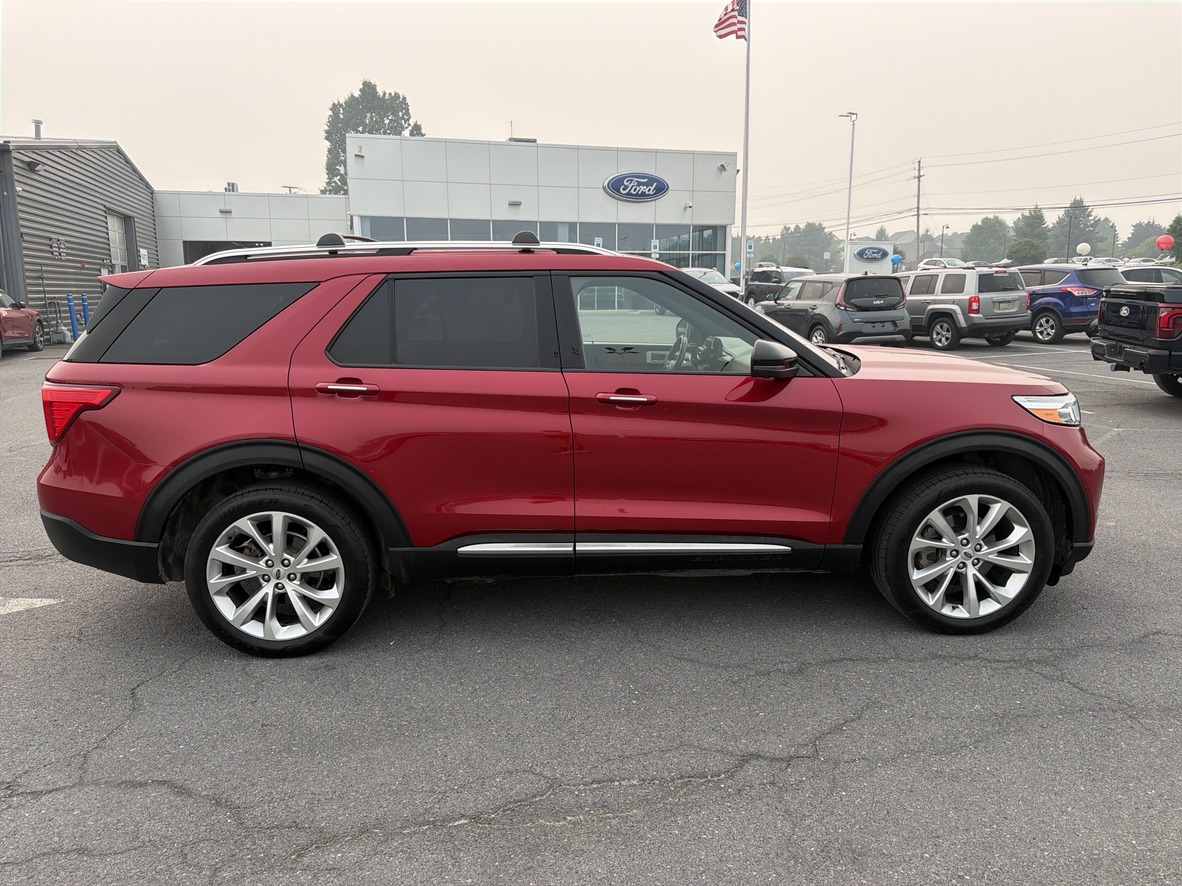 Certified 2022 Ford Explorer Platinum w/ Equipment Group 601A AWD/4WD video 2