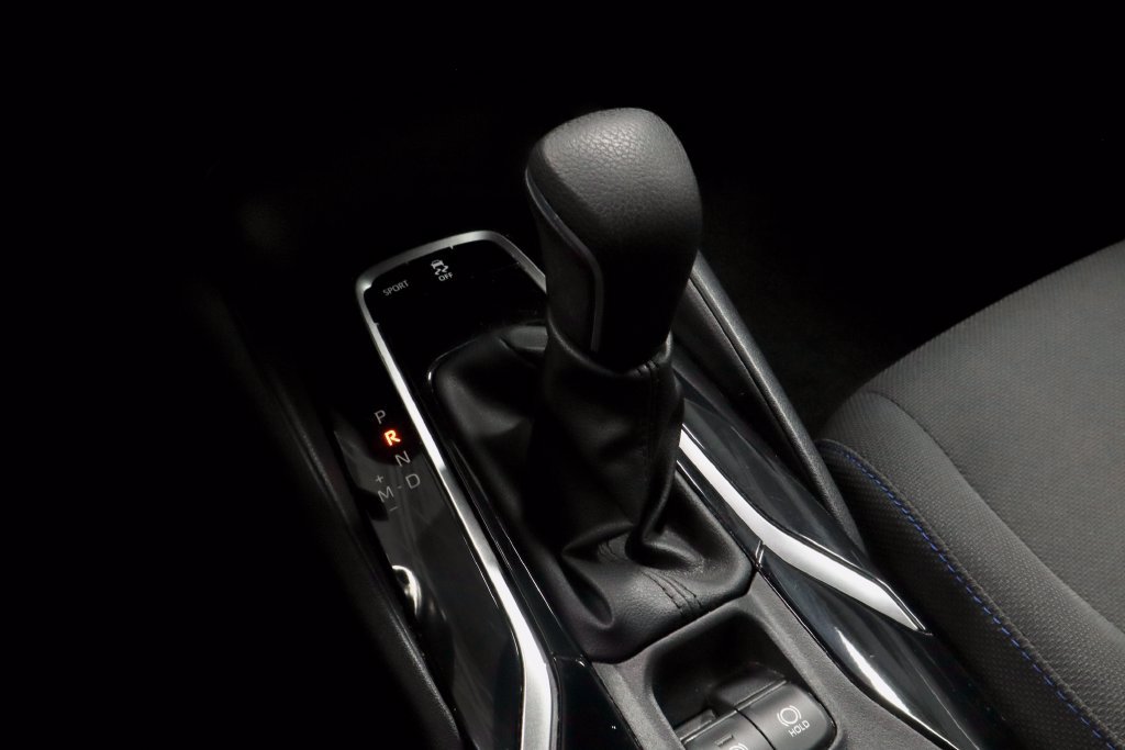 Used 2022 Toyota Corolla SE w/ SE Premium Package FWD image 27