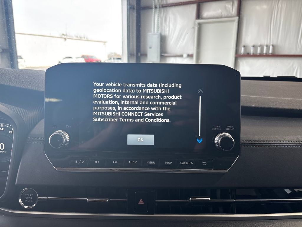 Used 2024 Mitsubishi Outlander SE Black Edition image 11