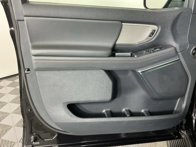 Certified 2025 Ford Expedition Active AWD/4WD image 13