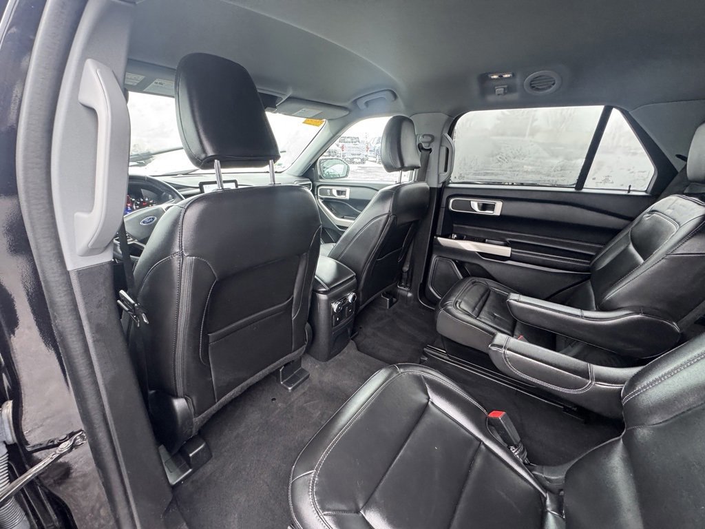 Certified 2023 Ford Explorer XLT w/ Equipment Group 202A image 18