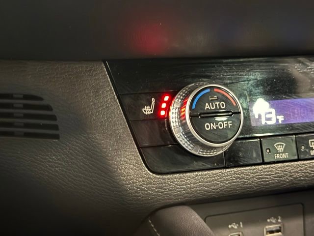 Used 2023 Mitsubishi Outlander SE Black Edition image 28