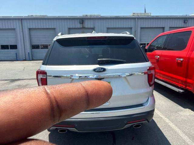 Certified 2018 Ford Explorer XLT w/ Equipment Group 202A FWD image 5