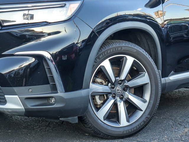 Used 2024 Honda Pilot Elite image 4