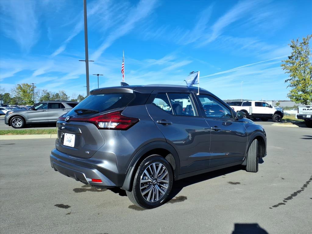 Used 2024 Nissan Kicks SV image 5