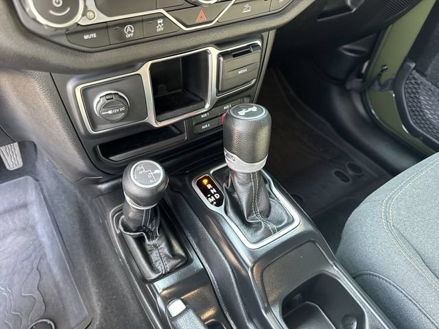 Used 2024 Jeep Wrangler Unlimited Sport AWD/4WD image 29