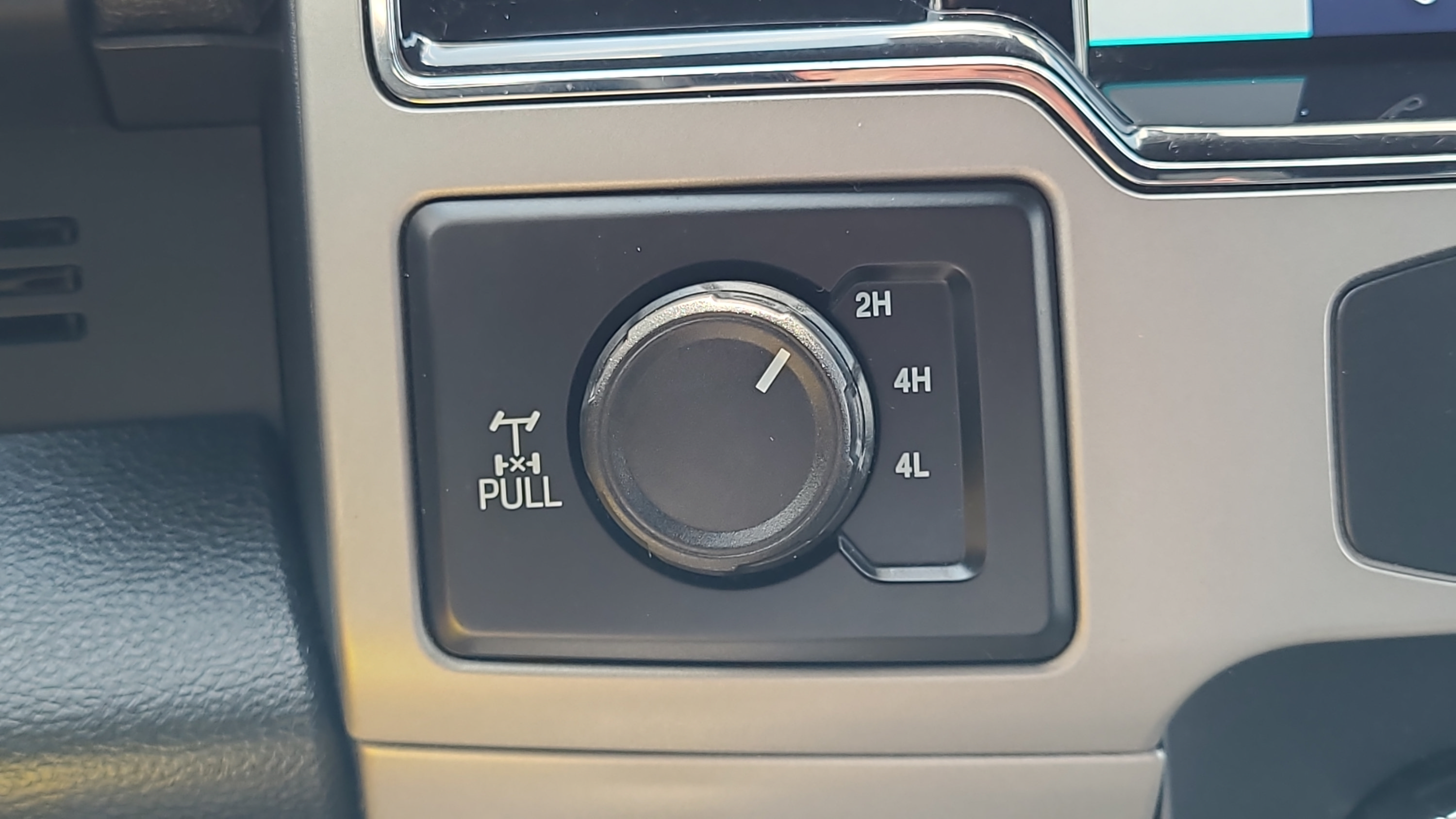 Certified 2022 Ford F250 Lariat w/ Tremor Off-Road Package AWD/4WD image 25
