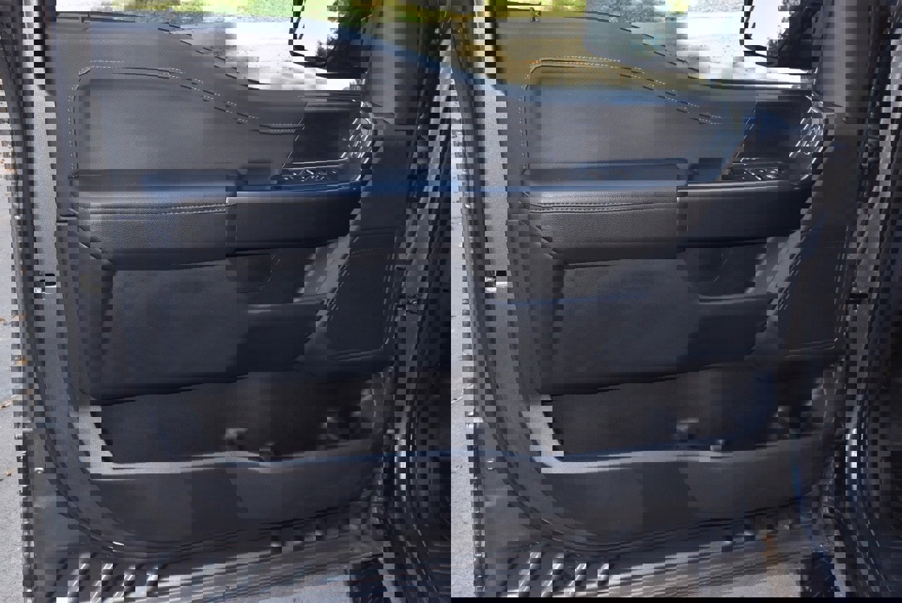 Certified 2022 Ford F150 XLT w/ Equipment Group 302A High image 36