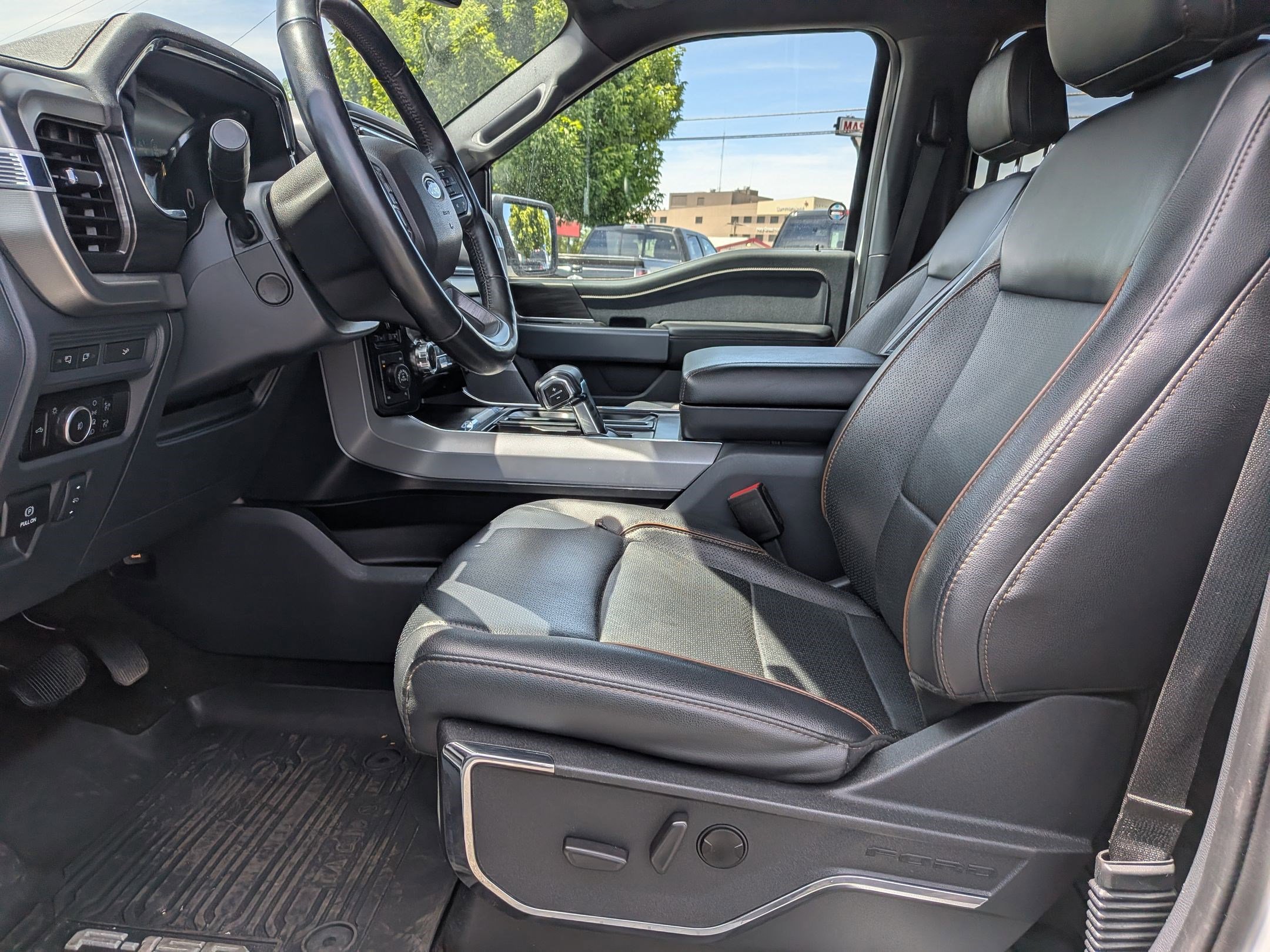 Certified 2024 Ford F150 Lariat w/ Tow/Haul Package AWD/4WD image 18