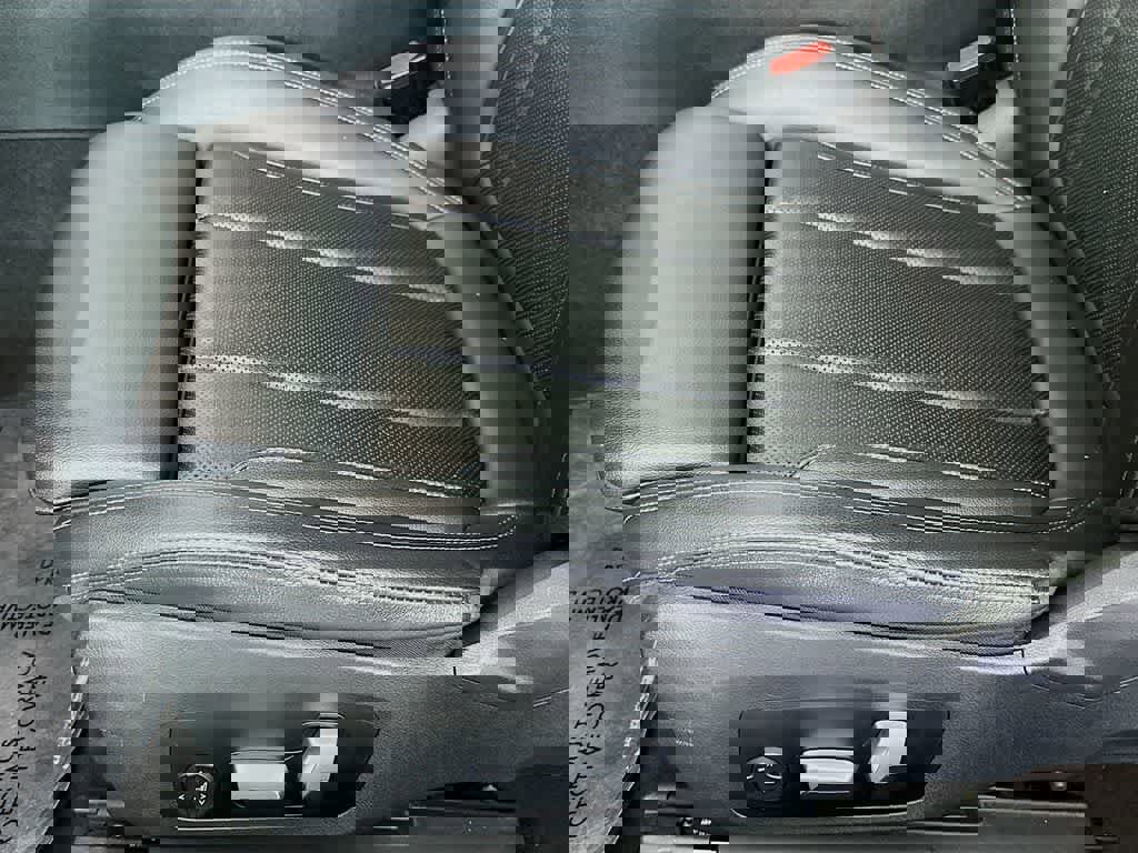 Used 2022 BMW 430i Convertible image 29