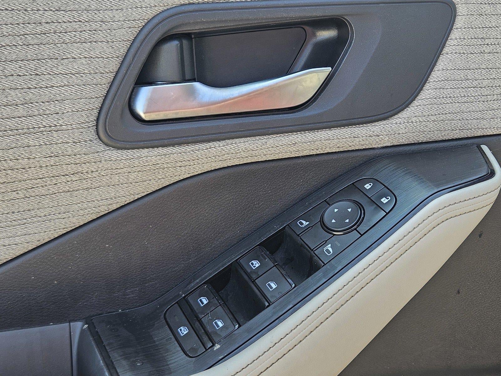 Used 2023 Nissan Rogue SV FWD image 13