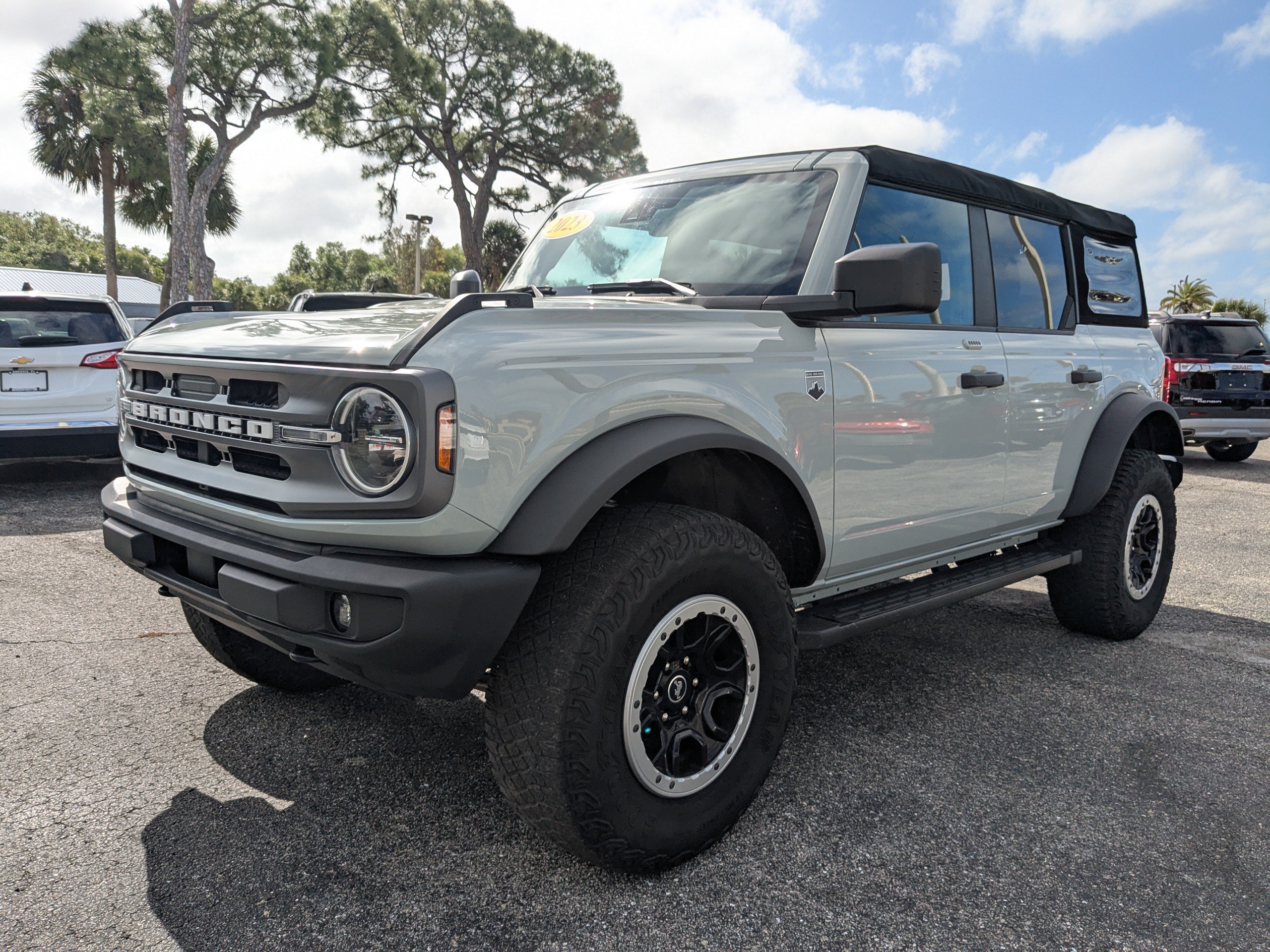 Certified 2023 Ford Bronco Big Bend w/ Sasquatch Package AWD/4WD image 8