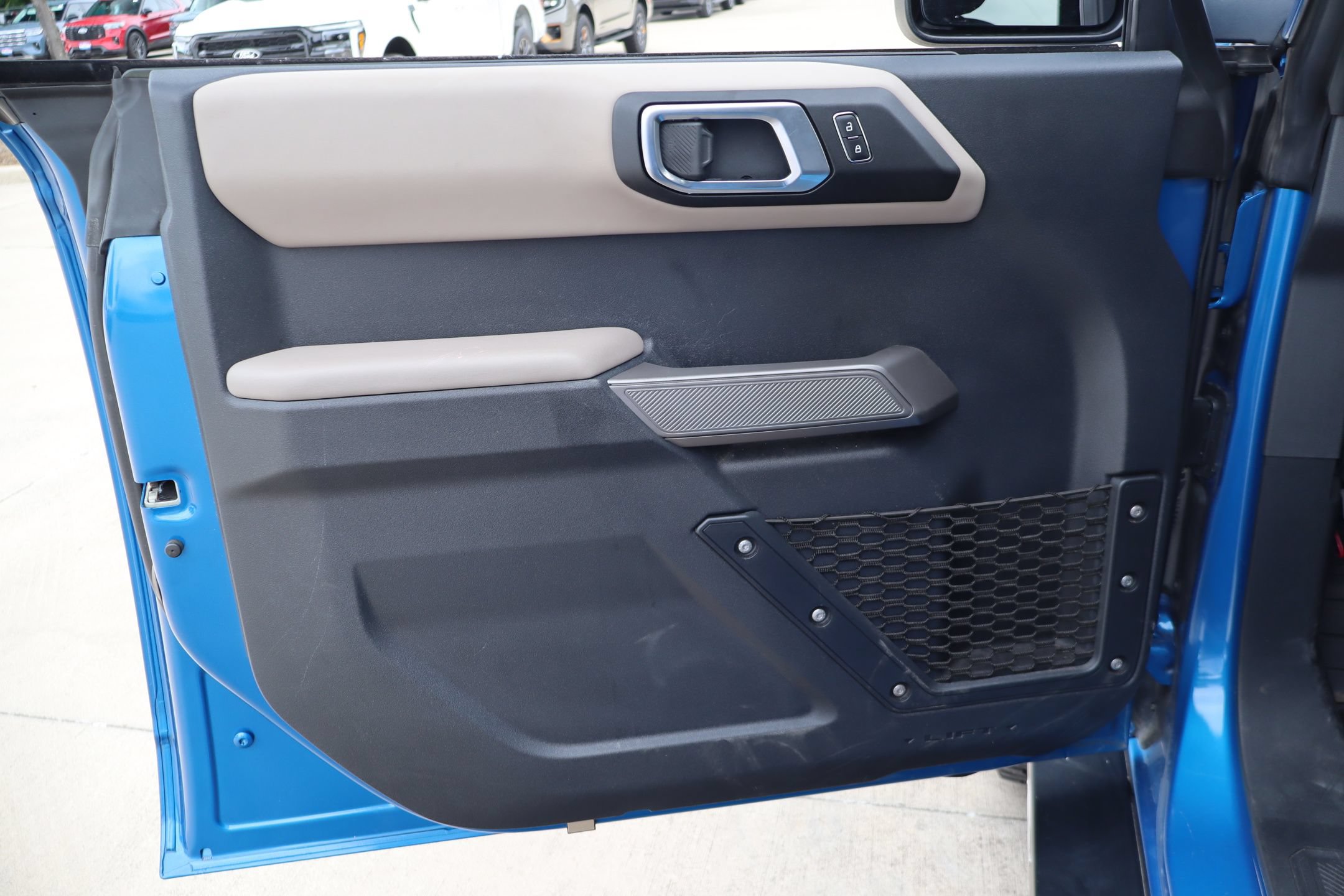 Certified 2022 Ford Bronco Wildtrak AWD/4WD image 12