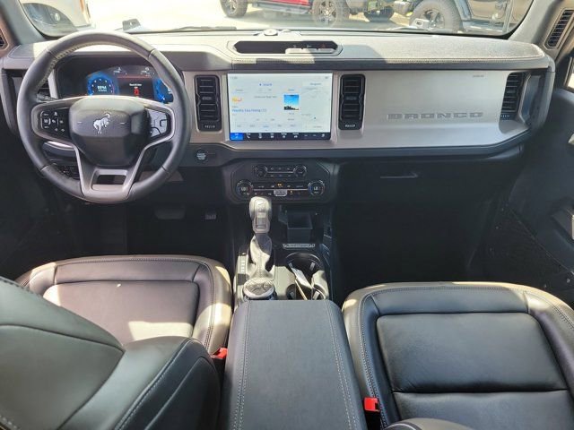 Certified 2025 Ford Bronco Outer Banks AWD/4WD image 18