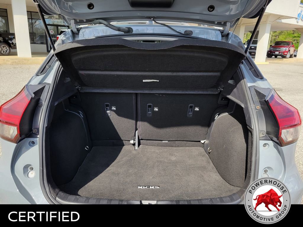 Used 2021 Nissan Kicks SR w/ SR Premium Package image 13