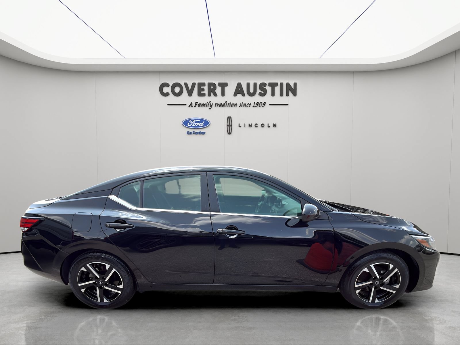 Used 2024 Nissan Sentra SV FWD image 6