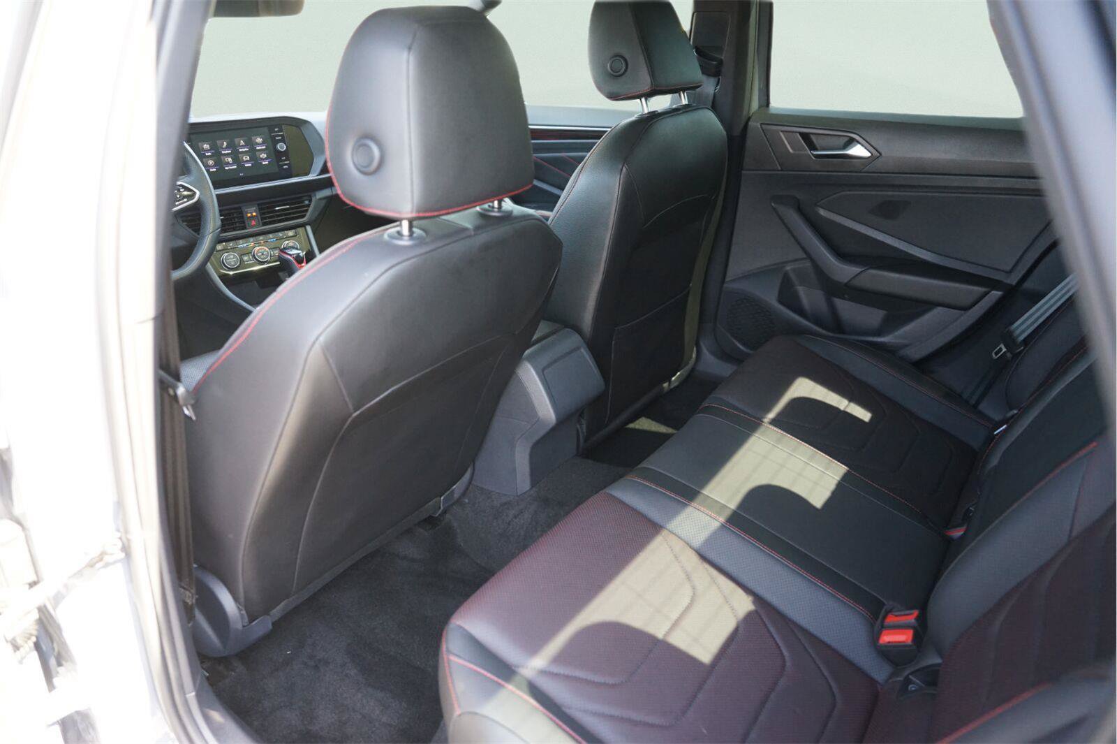 Used 2023 Volkswagen Jetta GLI Autobahn FWD image 12