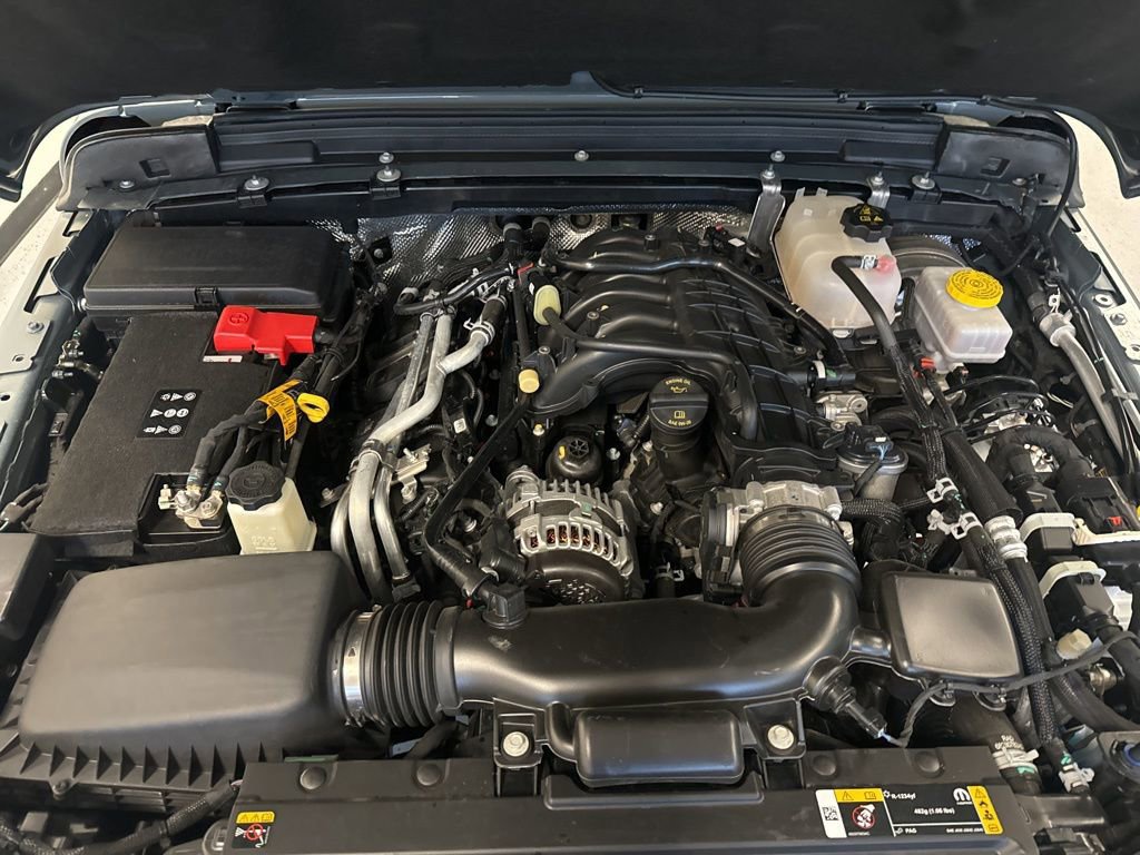 Used 2024 Jeep Wrangler Unlimited Rubicon w/ Convenience Group image 30