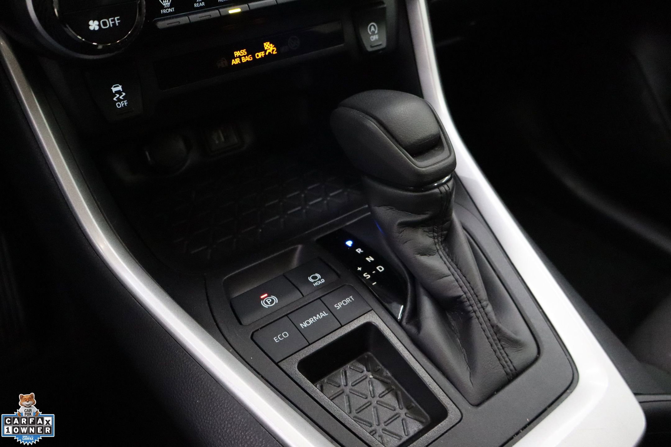 Used 2024 Toyota RAV4 XLE image 19