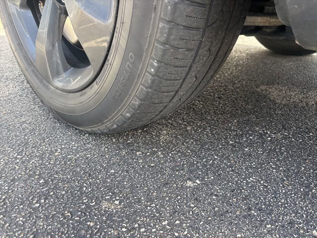 Used 2019 Jeep Cherokee Altitude image 10