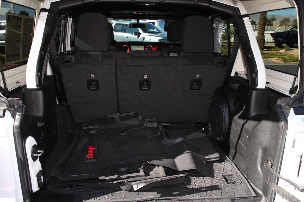 Used 2021 Jeep Wrangler Unlimited Rubicon AWD/4WD image 24