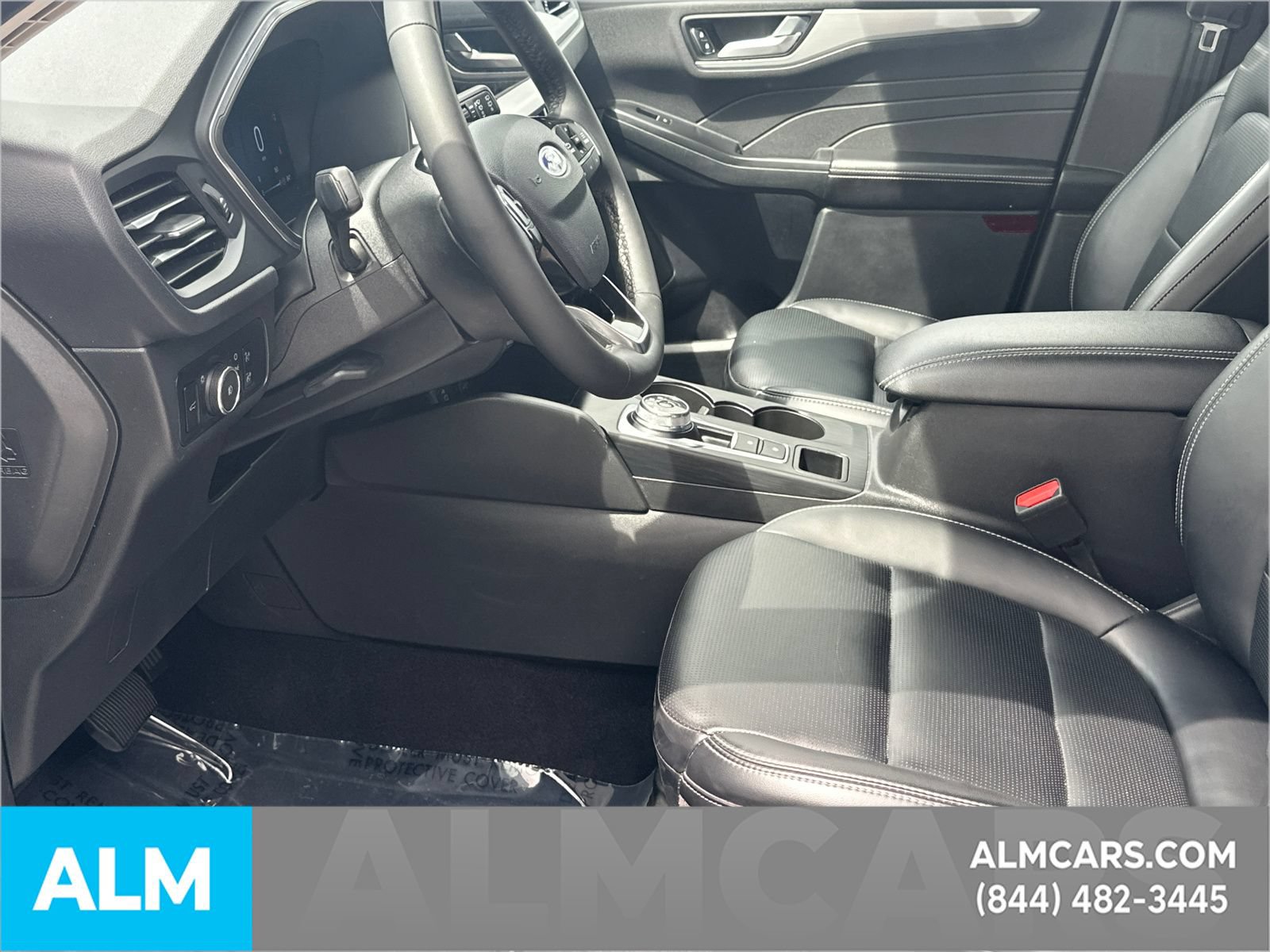 Certified 2025 Ford Escape Platinum AWD/4WD image 10