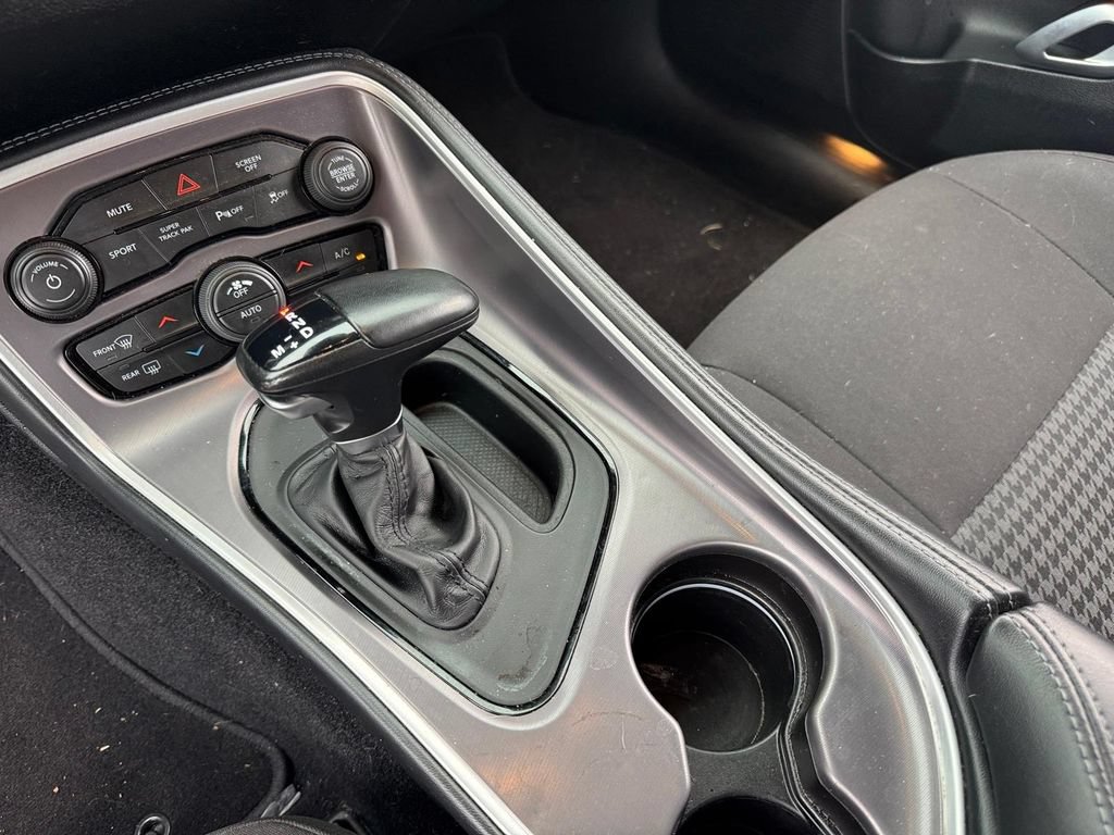 Used 2022 Dodge Challenger GT w/ Blacktop Package AWD/4WD image 16
