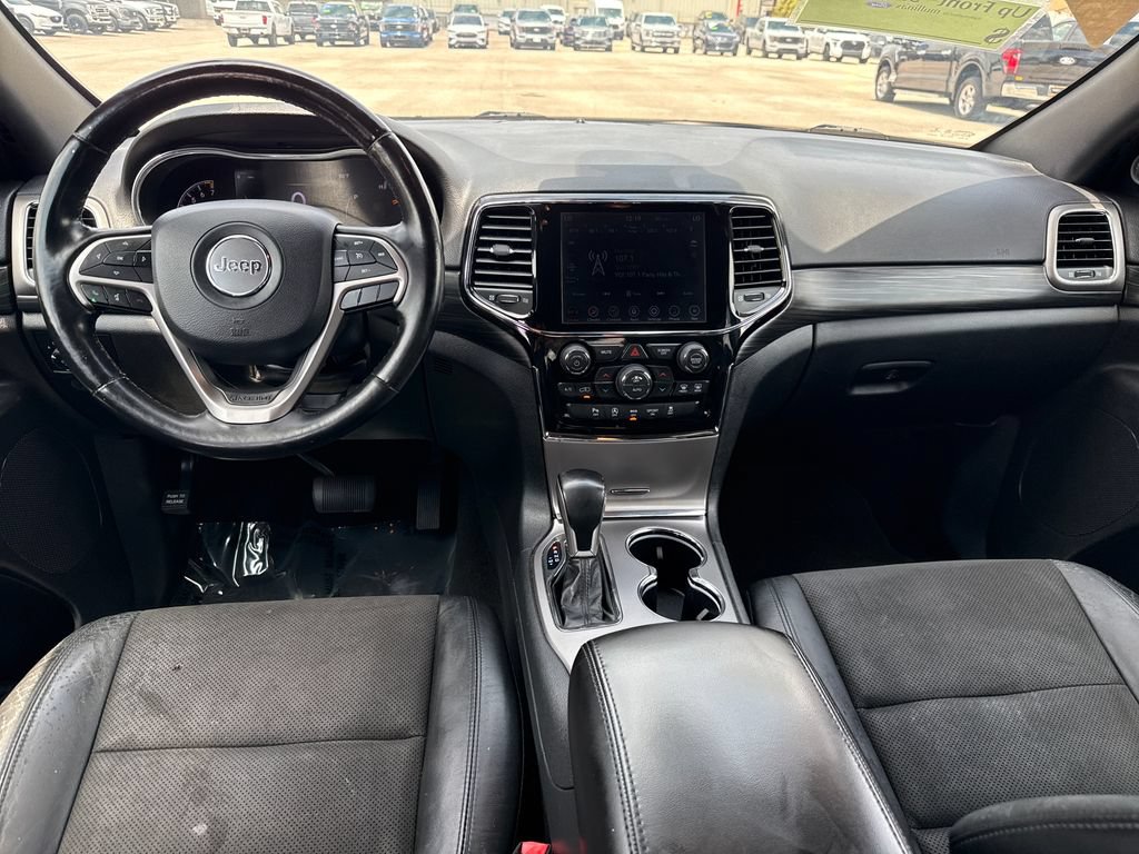 Used 2020 Jeep Grand Cherokee Altitude AWD/4WD image 5