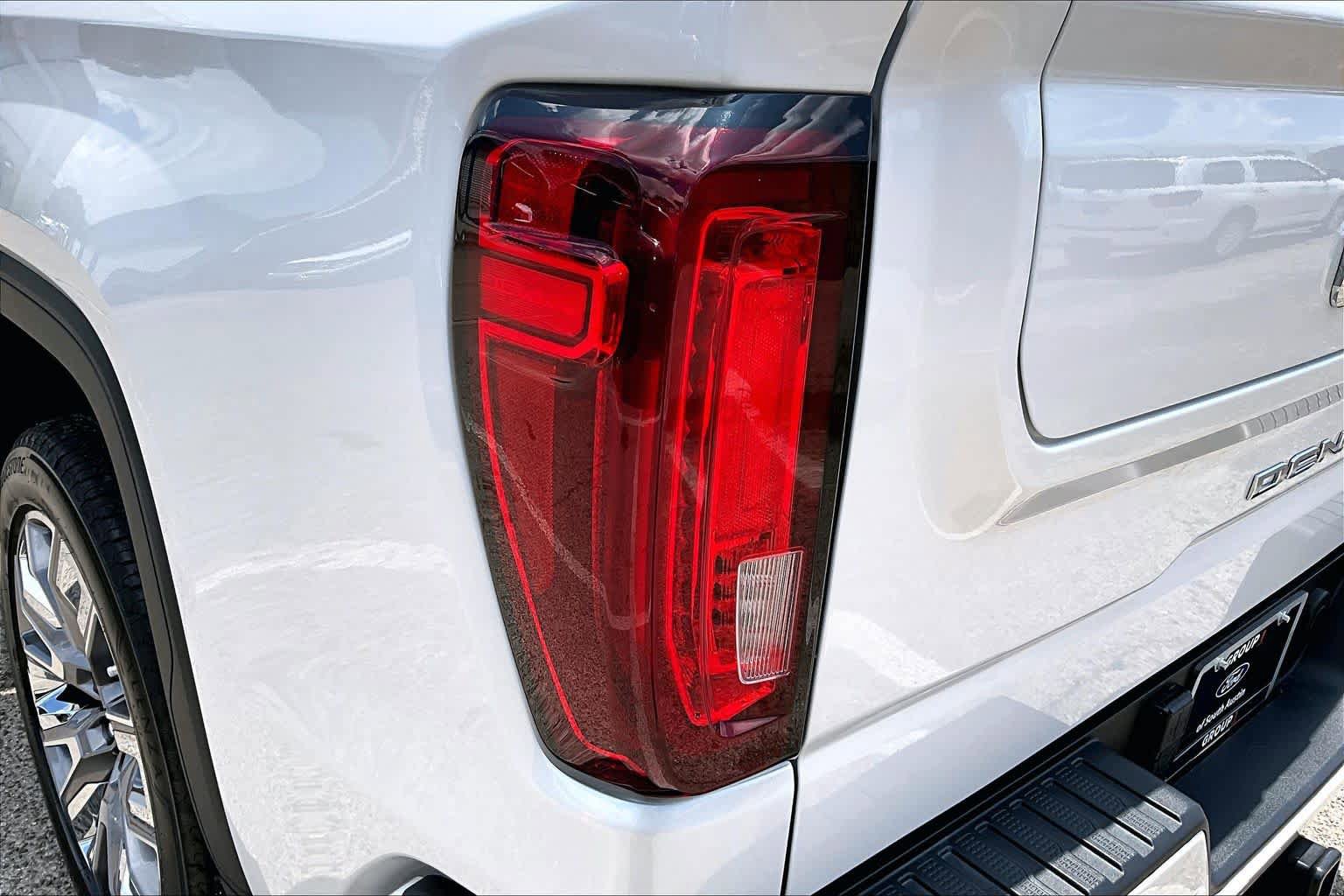 Used 2024 GMC Sierra 1500 Denali w/ Denali Reserve Package AWD/4WD image 28
