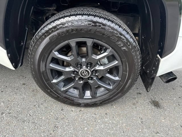 Used 2024 Toyota Tundra Platinum AWD/4WD image 12