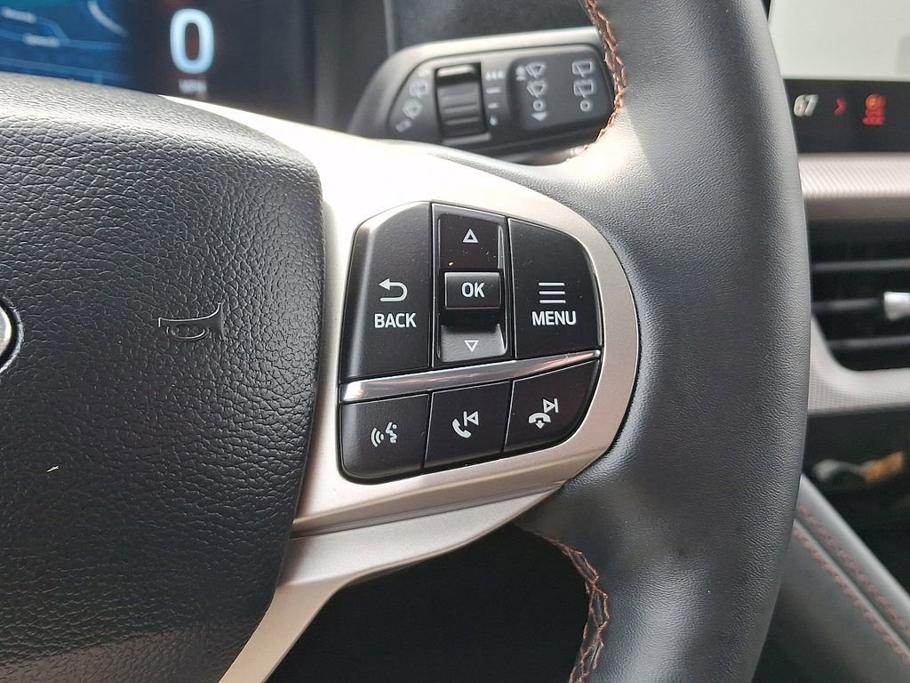 Certified 2025 Ford Explorer Active w/ Active Comfort Package image 22