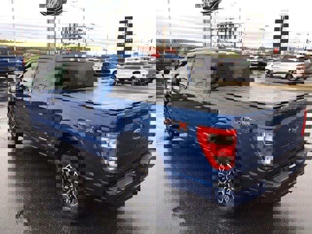 Certified 2022 Ford F150 XL w/ STX Appearance Package image 3