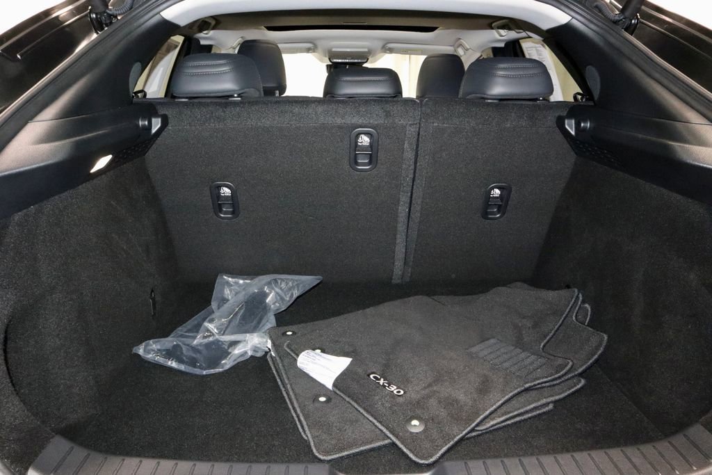 Used 2025 MAZDA CX-30 AWD 2.5 S w/ Premium Package image 15