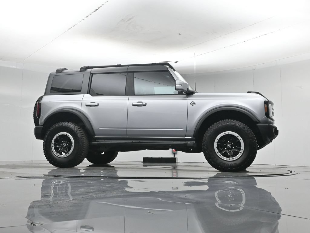 Certified 2023 Ford Bronco Outer Banks w/ Sasquatch Package AWD/4WD image 56