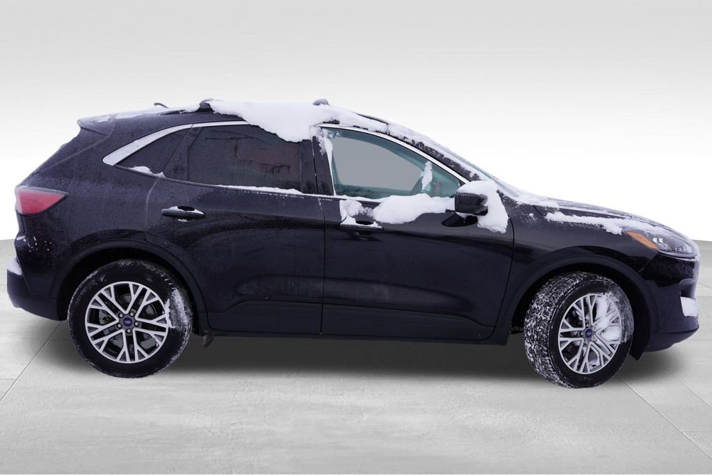 Certified 2022 Ford Escape SEL w/ Technology Package image 3