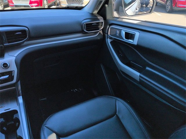 Certified 2023 Ford Explorer XLT w/ Equipment Group 202A image 17