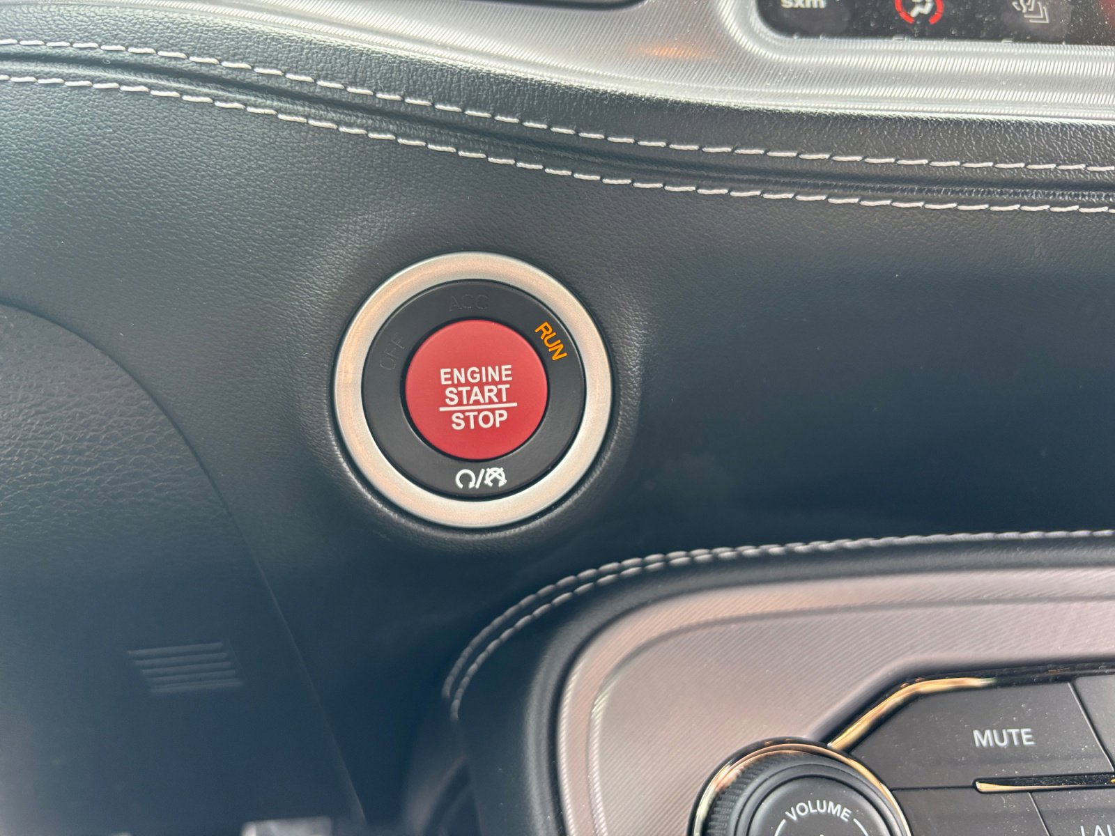 Used 2023 Dodge Challenger SRT Hellcat w/ Driver Convenience Group image 29