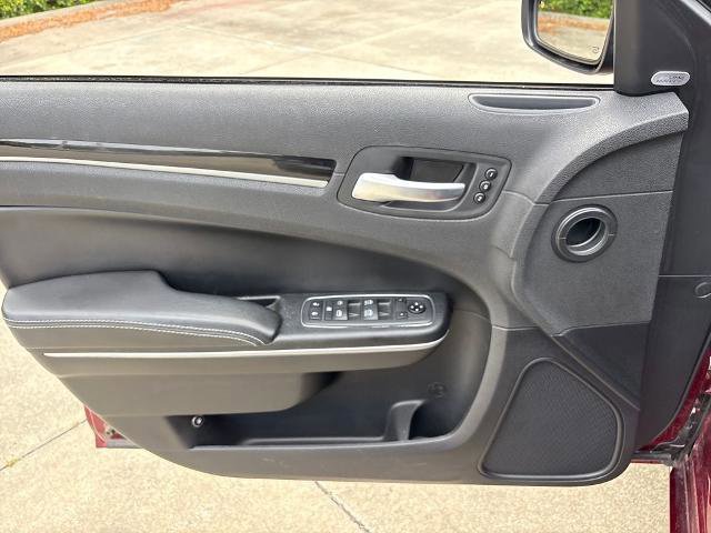 Used 2020 Chrysler 300 S w/ Safetytec Plus Group image 22