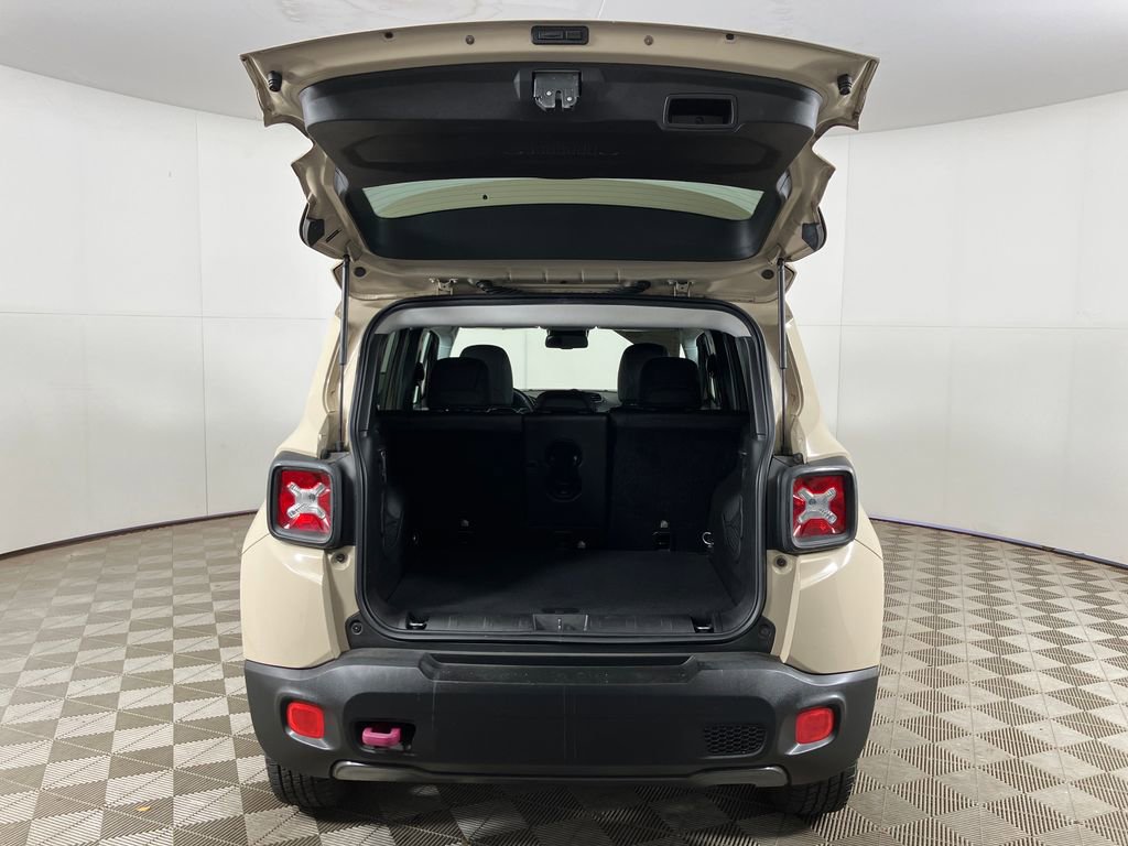 Used 2017 Jeep Renegade Trailhawk image 25
