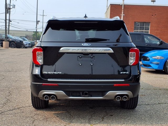 Certified 2023 Ford Explorer Platinum w/ Technology Package AWD/4WD image 27