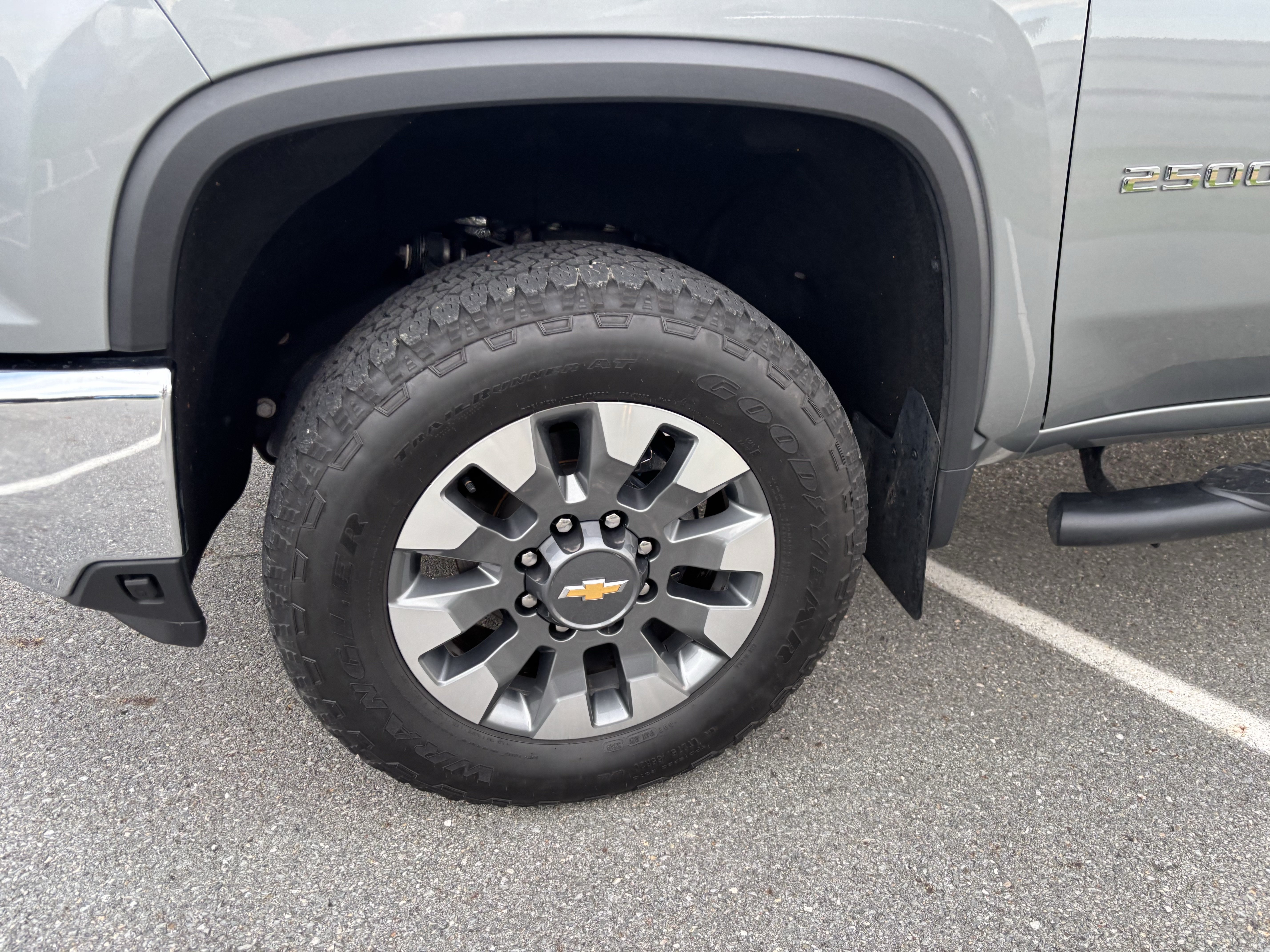 Used 2024 Chevrolet Silverado 2500 LT w/ All Star Edition AWD/4WD image 46