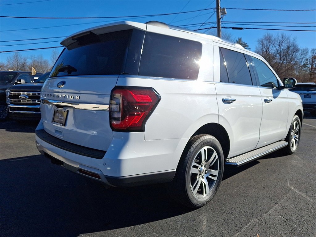 Certified 2023 Ford Expedition Limited image 4