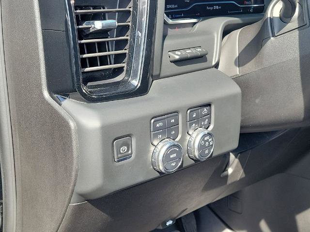 Used 2024 GMC Sierra 2500 AT4 w/ AT4 Premium Plus Package AWD/4WD image 24