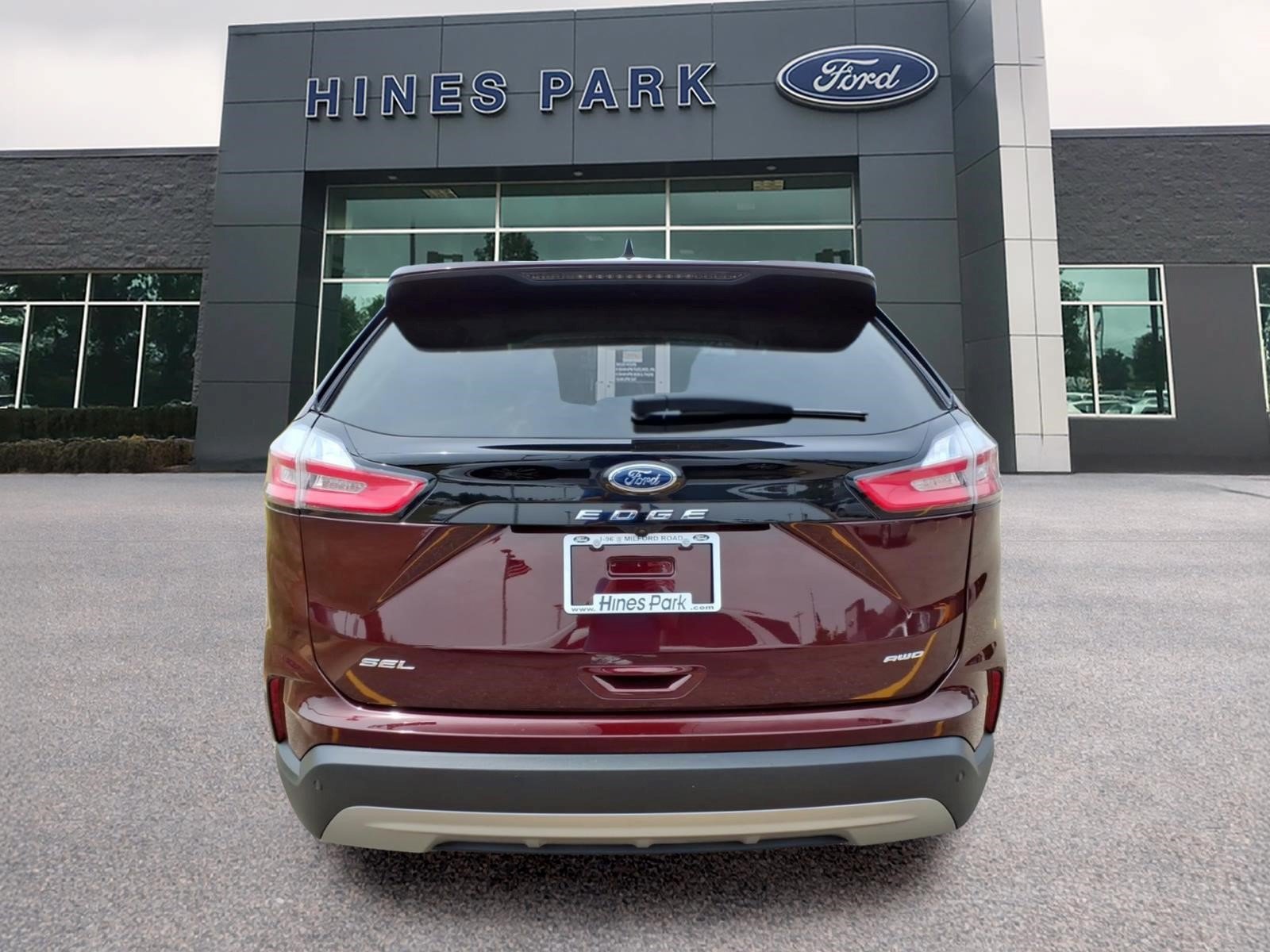 Certified 2024 Ford Edge SEL w/ Convenience Package AWD/4WD image 6
