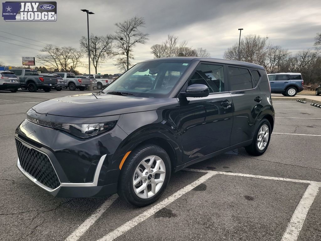 Used 2025 Kia Soul LX w/ LX Technology Package image 8