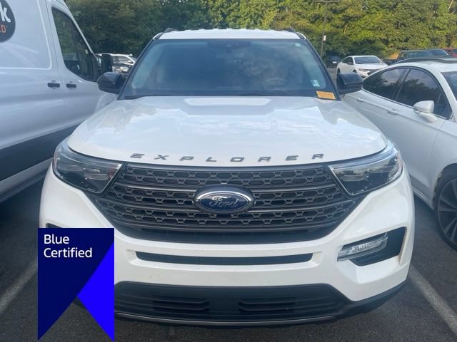 Certified 2022 Ford Explorer XLT w/ Equipment Group 202A AWD/4WD image 2