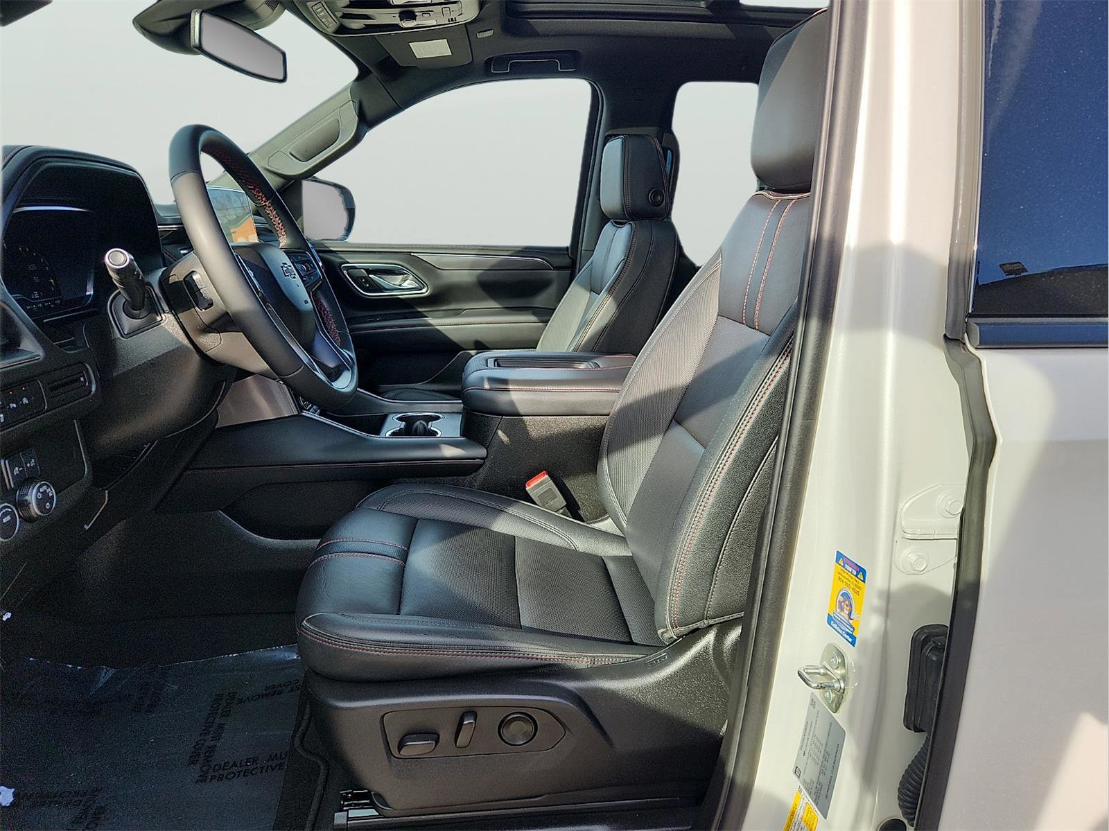 Used 2023 Chevrolet Tahoe RST image 9