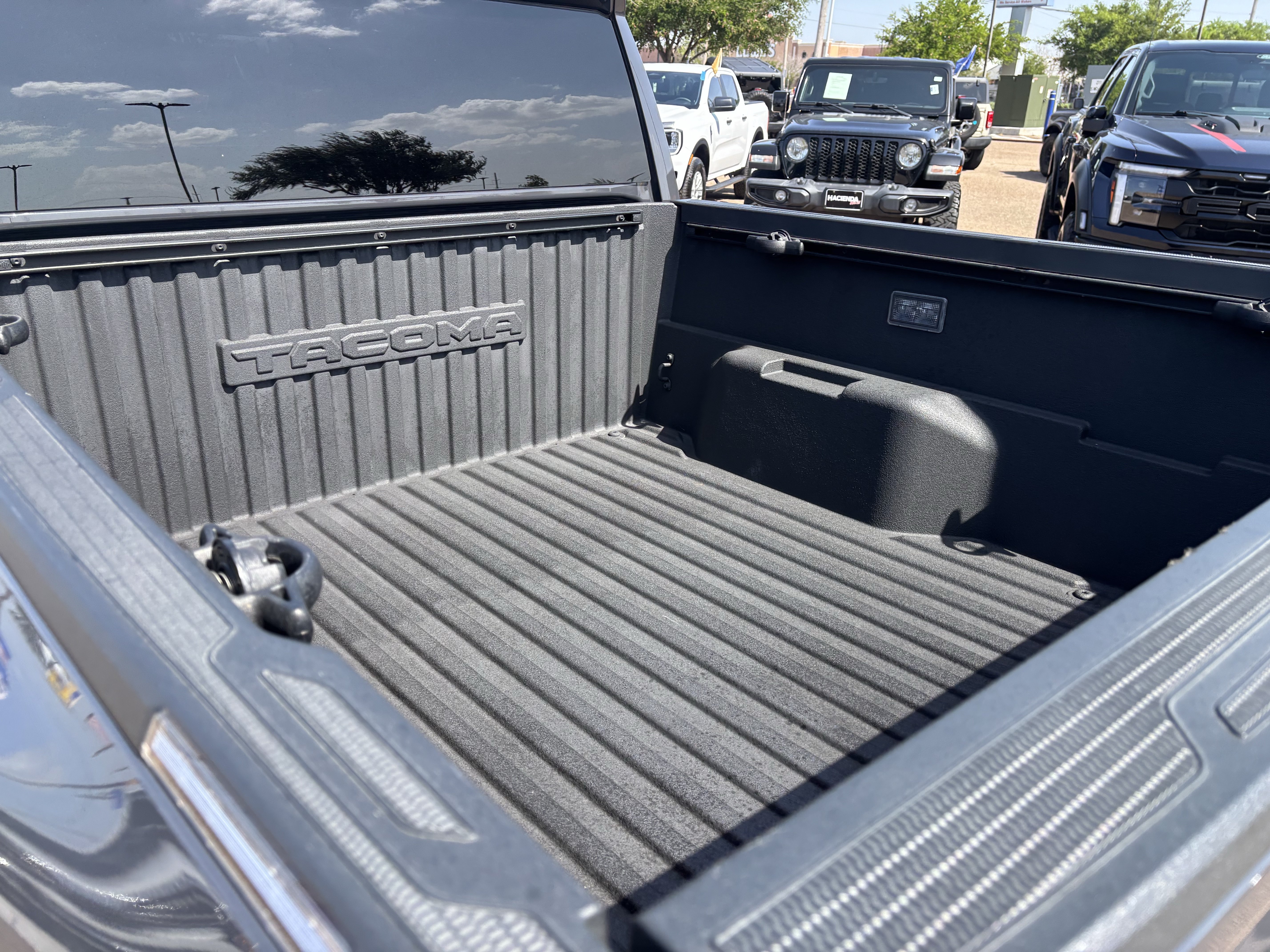 Used 2024 Toyota Tacoma TRD Sport RWD image 18